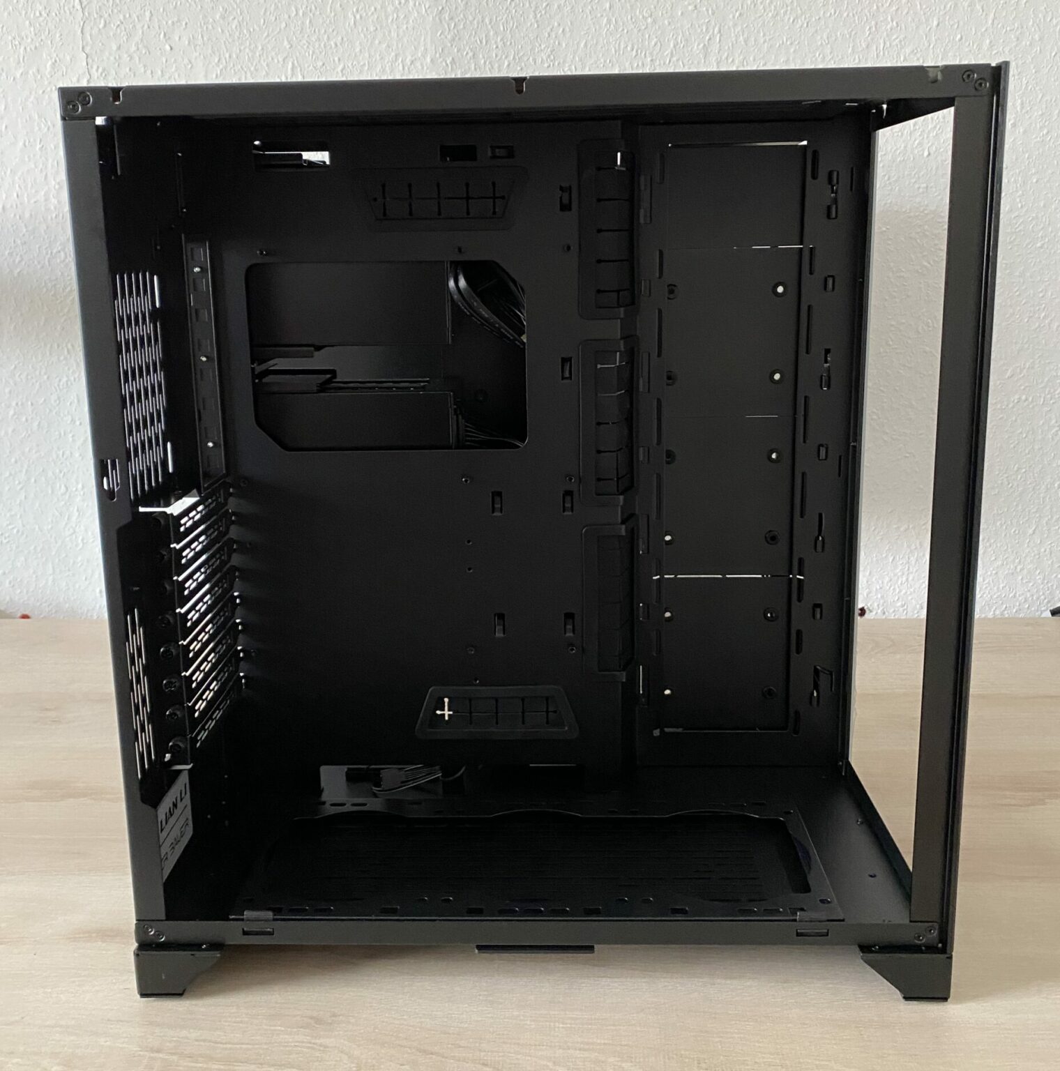 Das Gehäuse - Lian Li O11 Dynamic XL - Gaming PC 2021